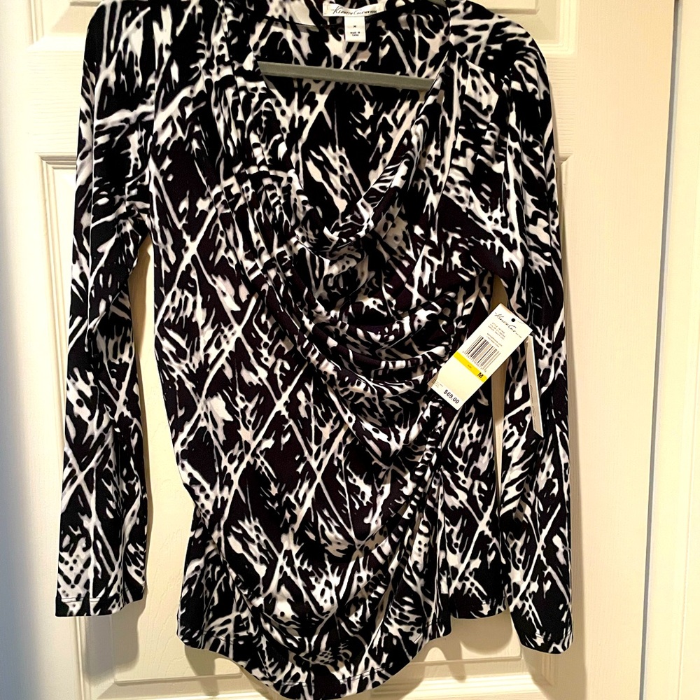 Kenneth Cole Black and White top, Size Medium